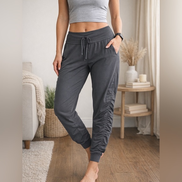 Athleta Pants - Athleta Charcoal Gray Ruched Jogger Pants – Size 6